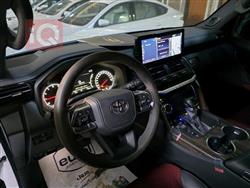 تۆیۆتا لاند کروزەر